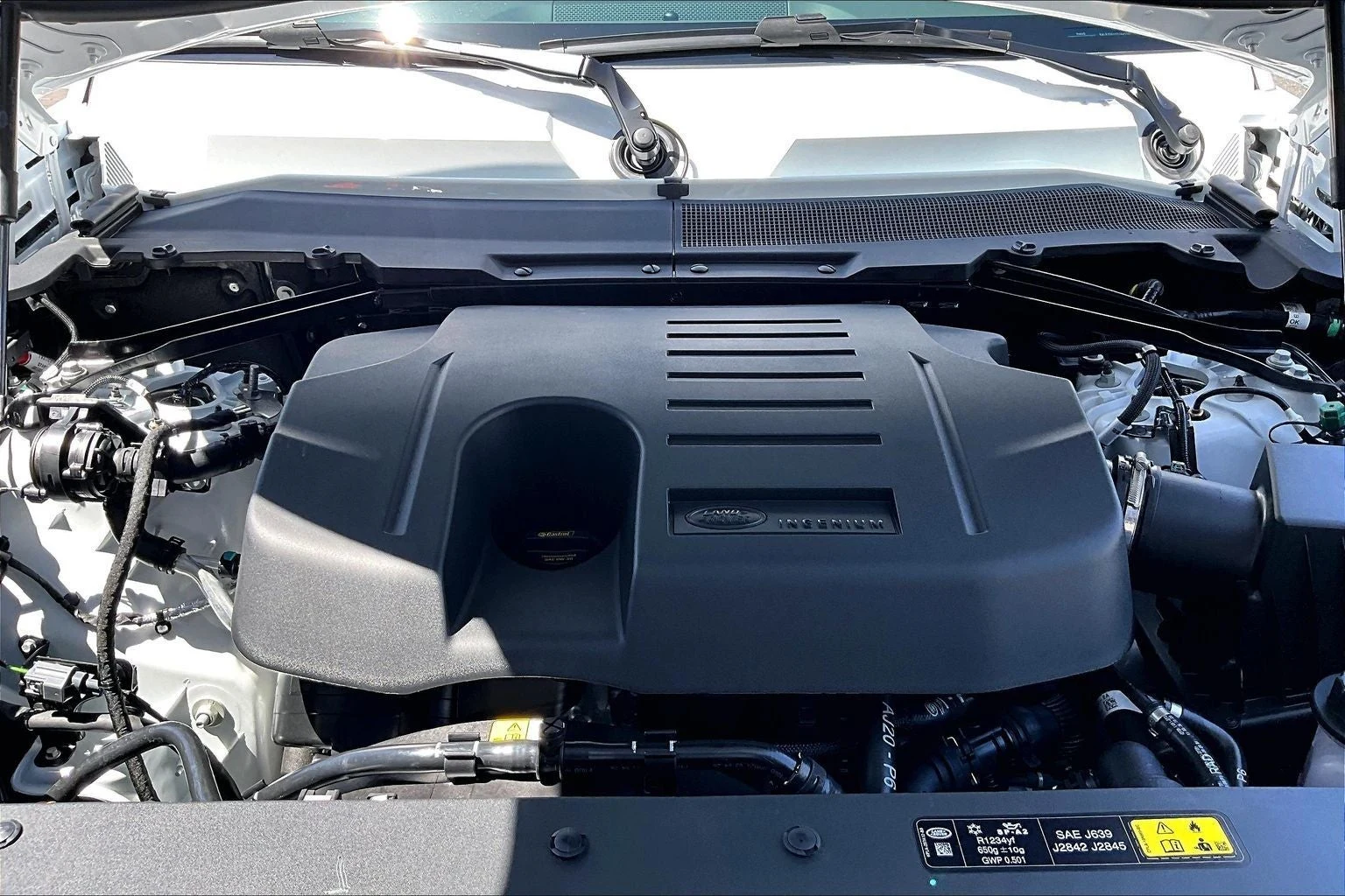 2026 Land Rover Defender 110 X-Dynamic SE (L663), 11/14