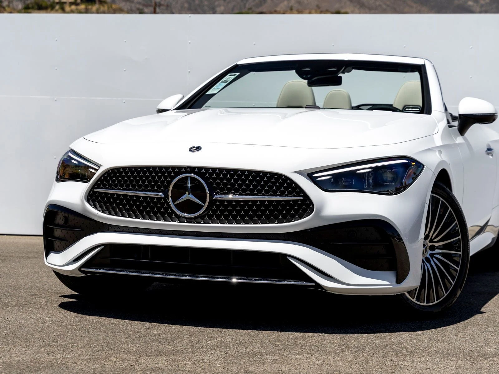 2027 Mercedes-Benz CLE 300 4MATIC Cabriolet (A236), 2/20