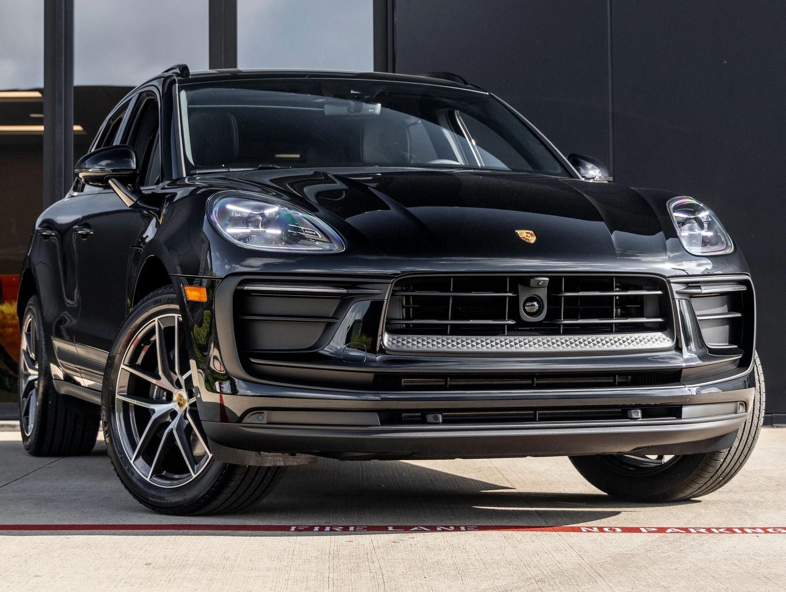2026 Porsche Macan (95B), 6/20