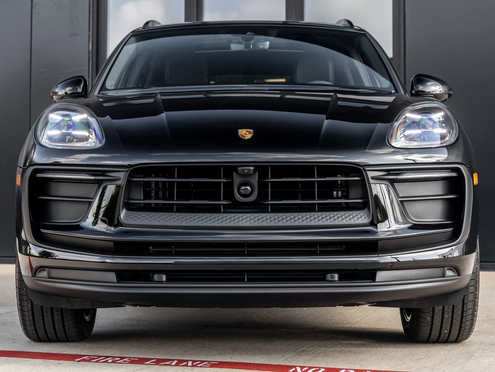2026 Porsche Macan (95B), 8/20