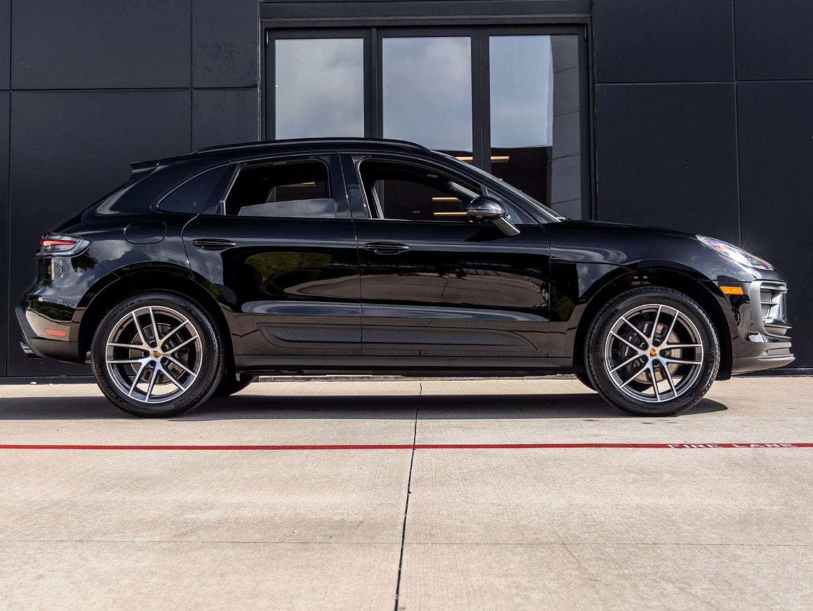 2026 Porsche Macan (95B), 12/20