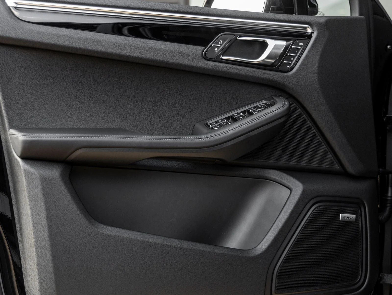 2026 Porsche Macan (95B), 20/20
