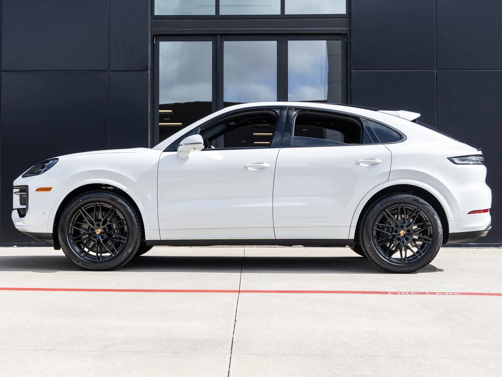 2026 Porsche Cayenne Coupé (3rd Generation), 2/20