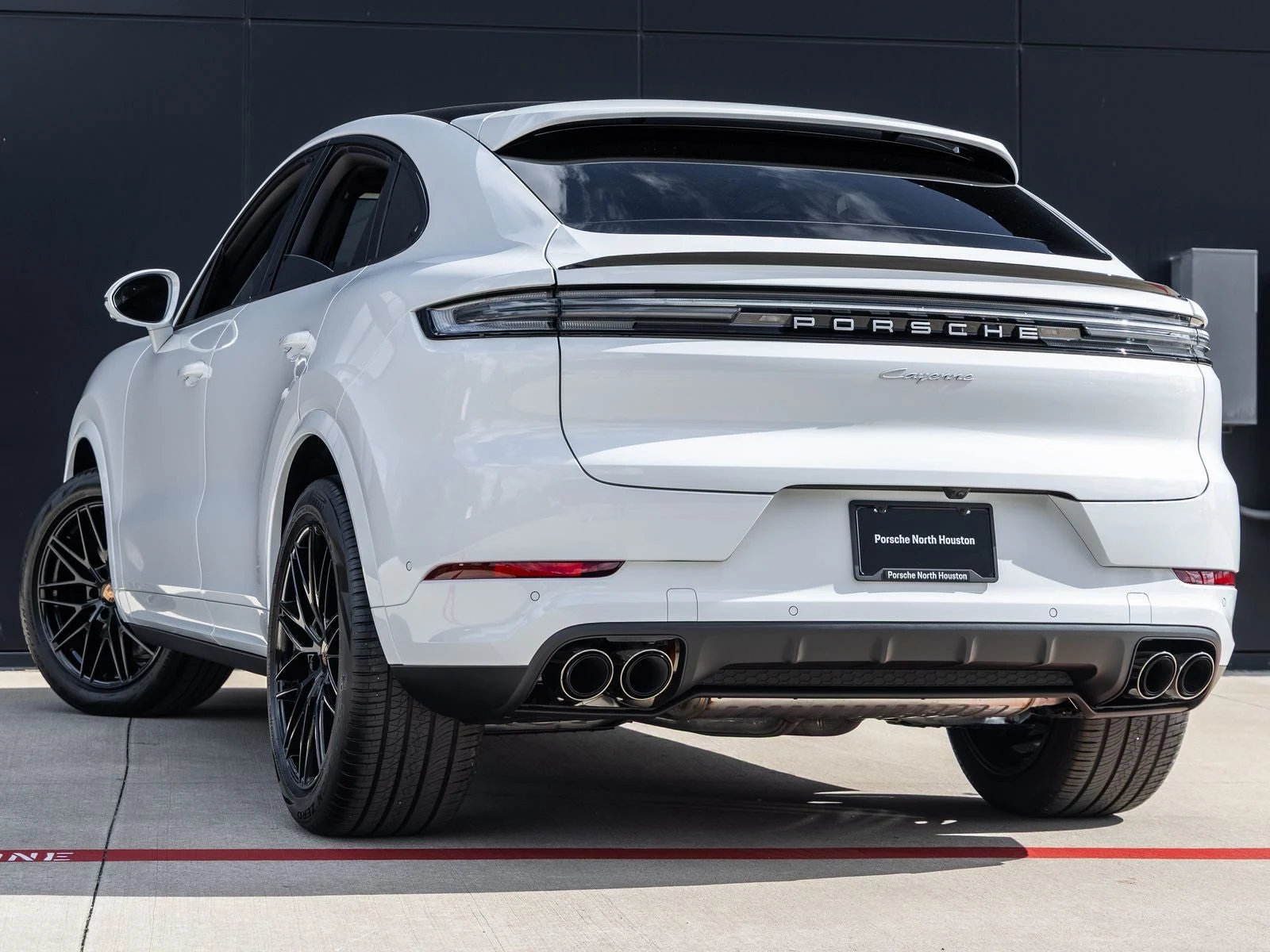 2026 Porsche Cayenne Coupé (3rd Generation), 3/20