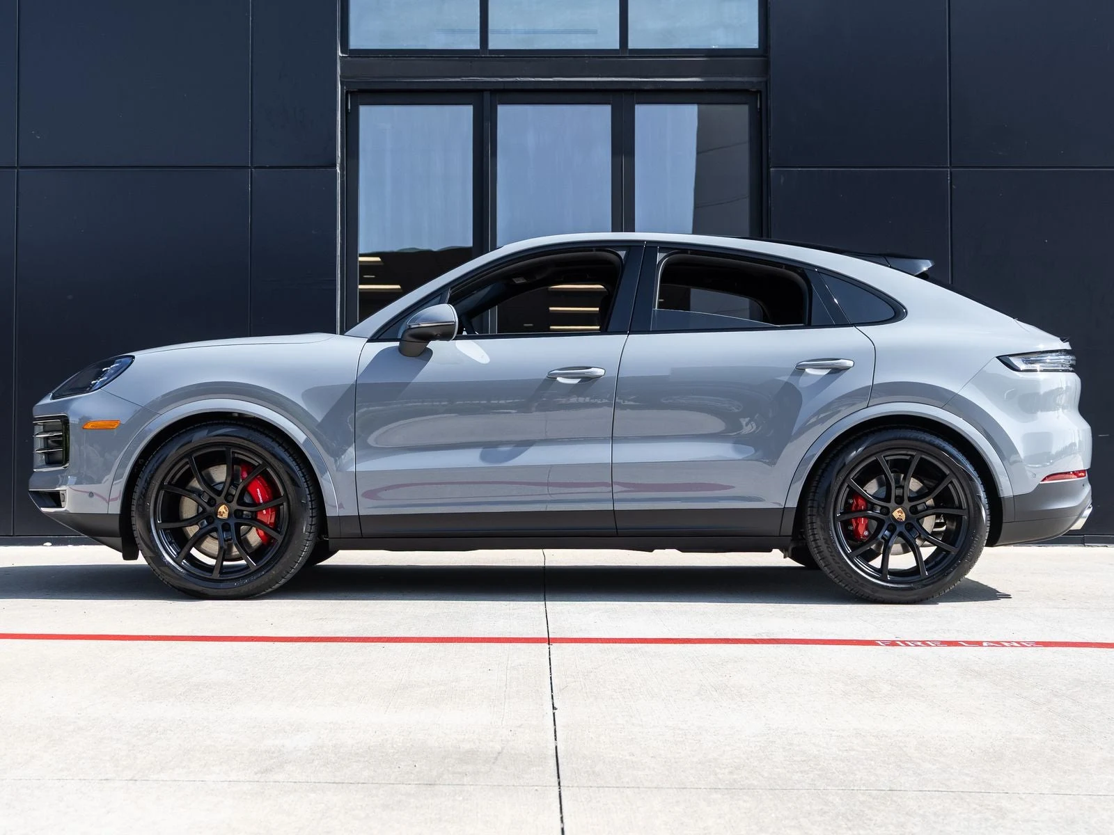 2026 Porsche Cayenne S Coupé (3rd Generation), 2/20