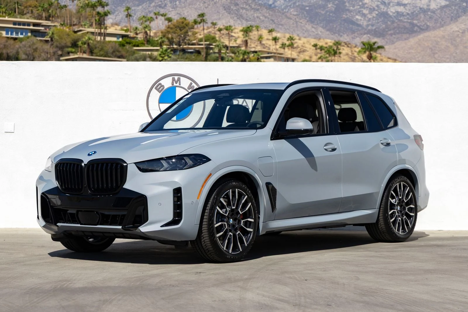 BMW X5 xDrive50e (G05) · Brooklyn Grey Metallic · Indigo Auto Group