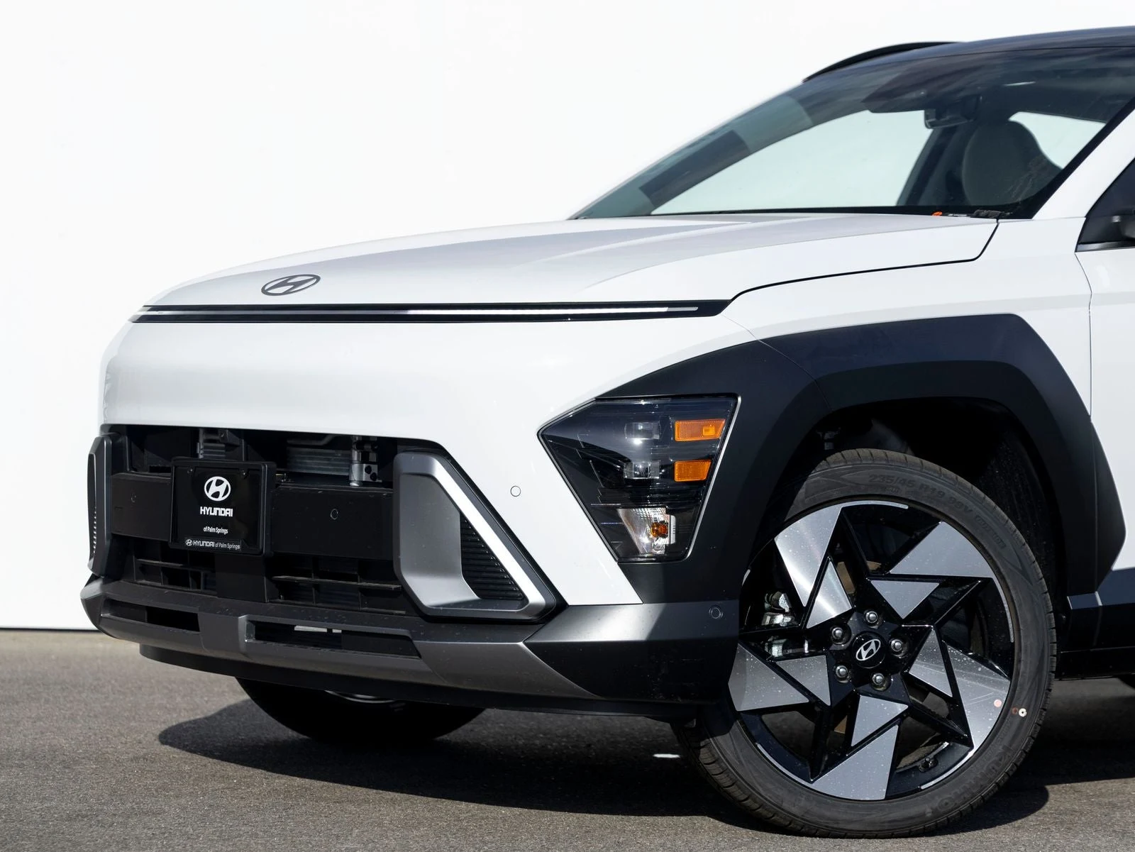 2027 Hyundai Kona Limited (SX2), 2/20