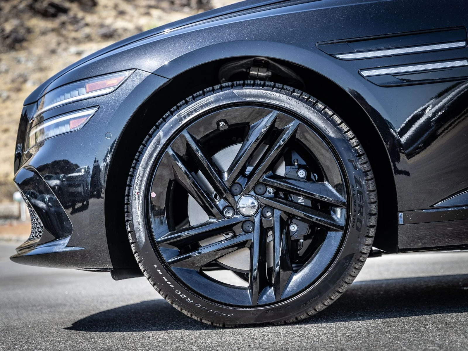 2027 Genesis G80 3.5T Prestige Black (2024 Update), 6/20