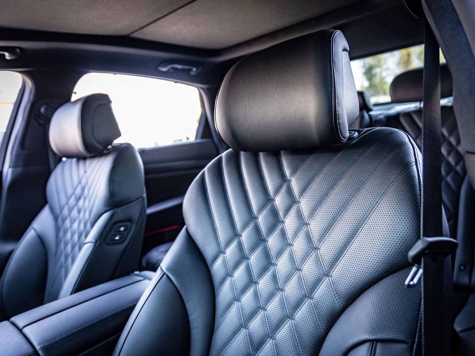 2027 Genesis G80 3.5T Prestige Black (2024 Update), 18/20