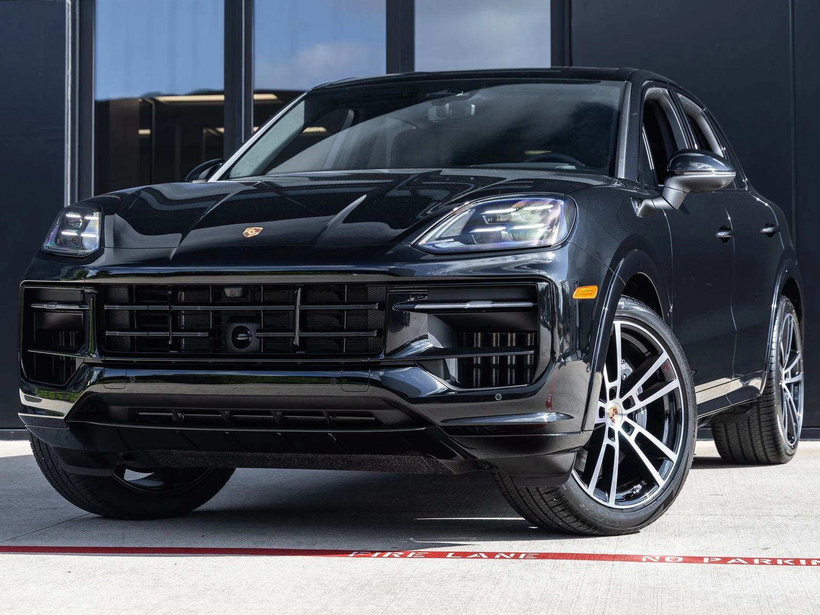 Porsche Cayenne (3rd Generation) · Chromite Black Metallic · Indigo Auto Group