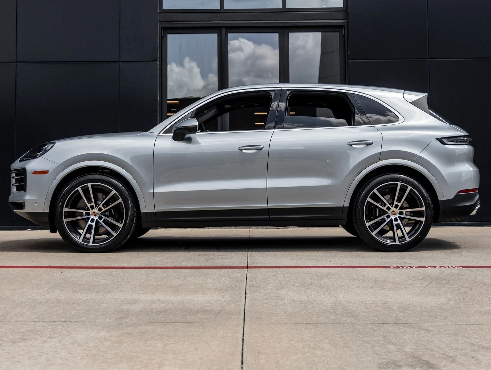 2026 Porsche Cayenne S (3rd Generation), 2/20