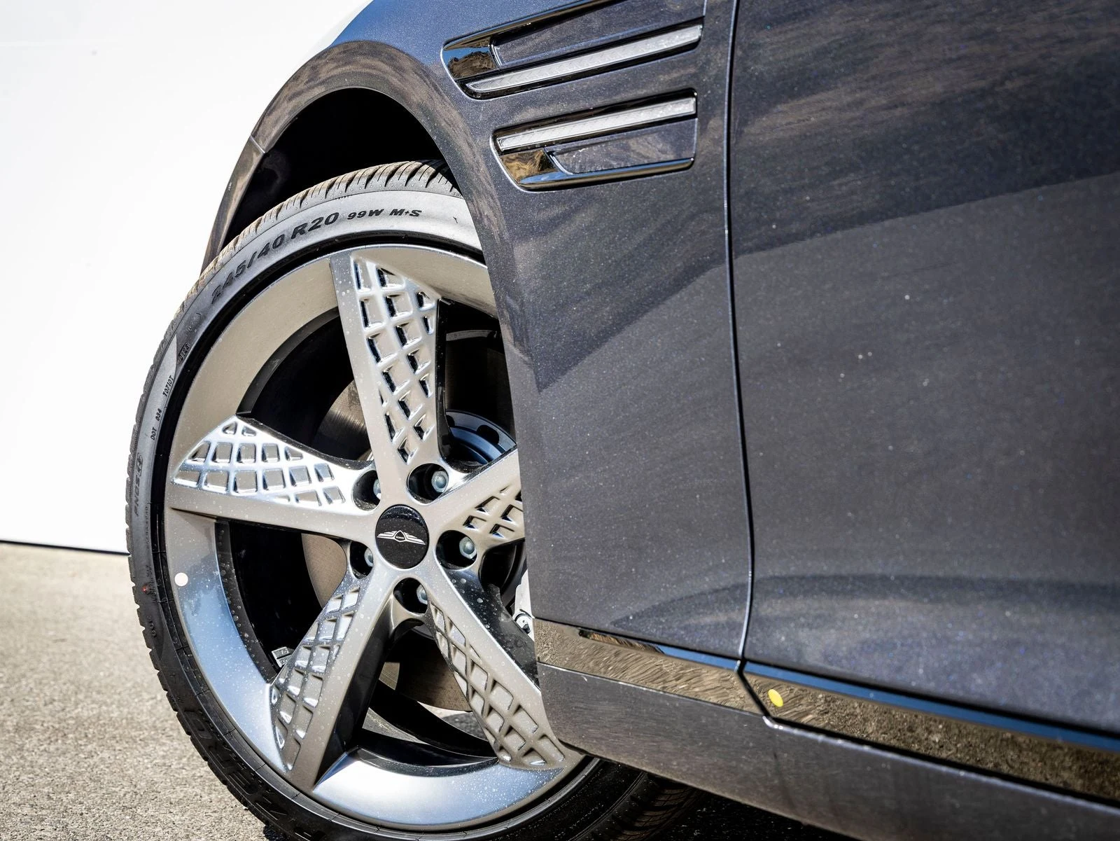 2027 Genesis G80 2.5T Sport Prestige (2024 Update), 12/20
