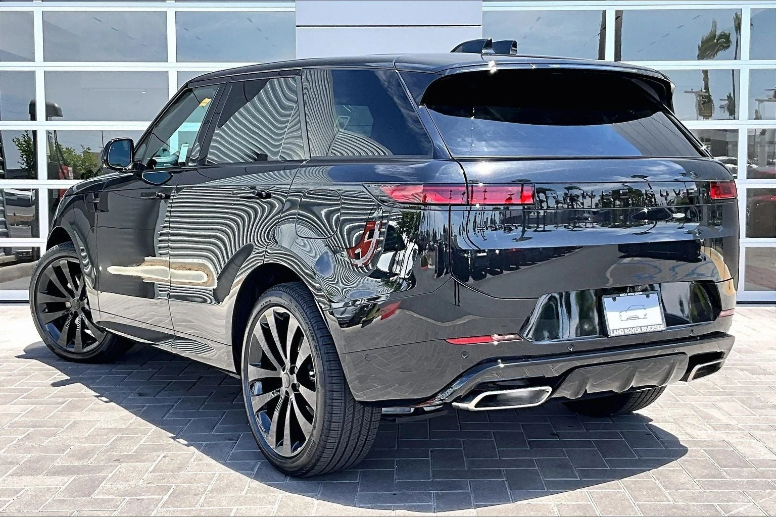 2026 Land Rover Range Rover Sport Plug-In Hybrid Dynamic SE (L461), 3/14