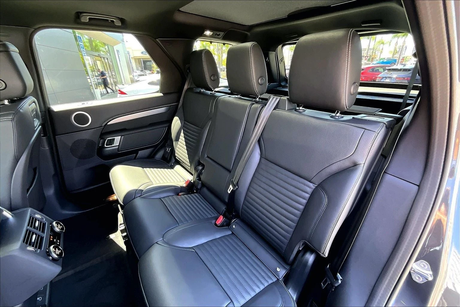 2026 Land Rover Discovery Dynamic SE (L462), 10/14