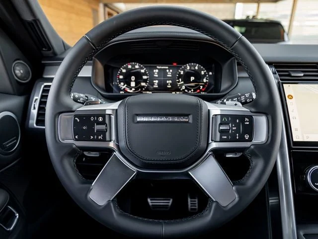 2026 Land Rover Discovery Tempest (L462), 17/20