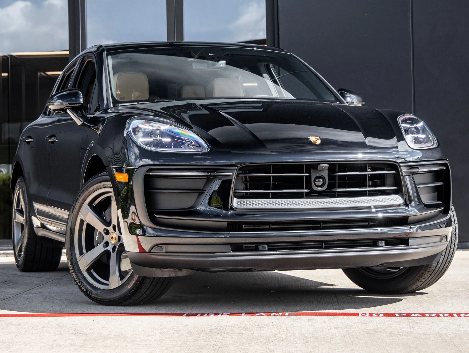 2026 Porsche Macan (95B), 6/20