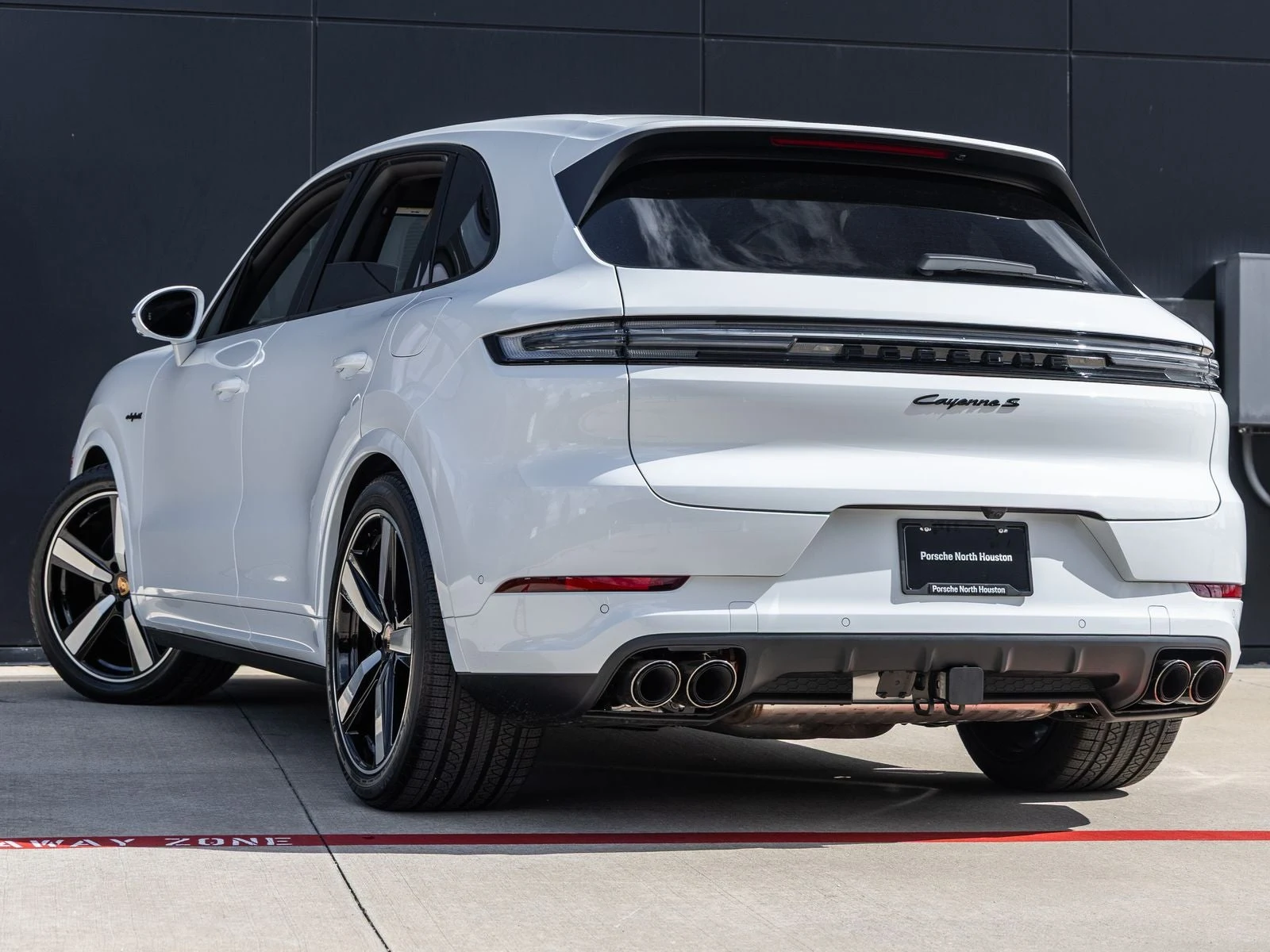 2026 Porsche Cayenne S E-Hybrid (3rd Generation), 3/20