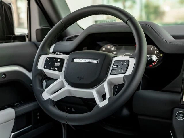 2026 Land Rover Defender 110 X-Dynamic SE (L663), 20/20