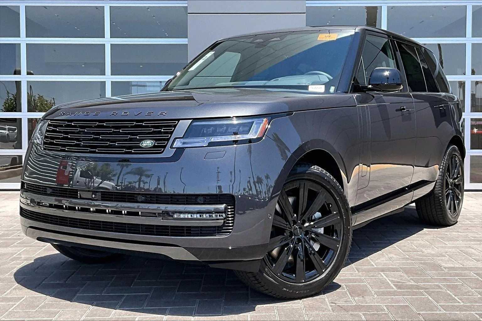 Land Rover Range Rover Plug-In Hybrid SE (L460) · Carpathian Gray Premium Metallic · Indigo Auto Group