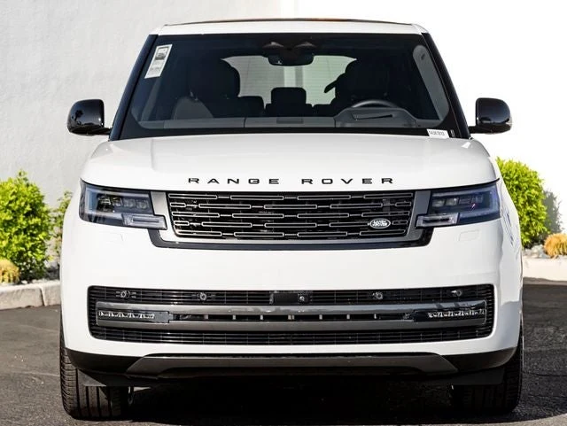 2026 Land Rover Range Rover Plug-In Hybrid SE (L460), 3/20