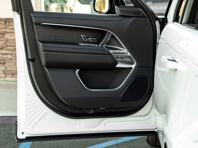 2026 Land Rover Range Rover Plug-In Hybrid SE (L460), 12/20