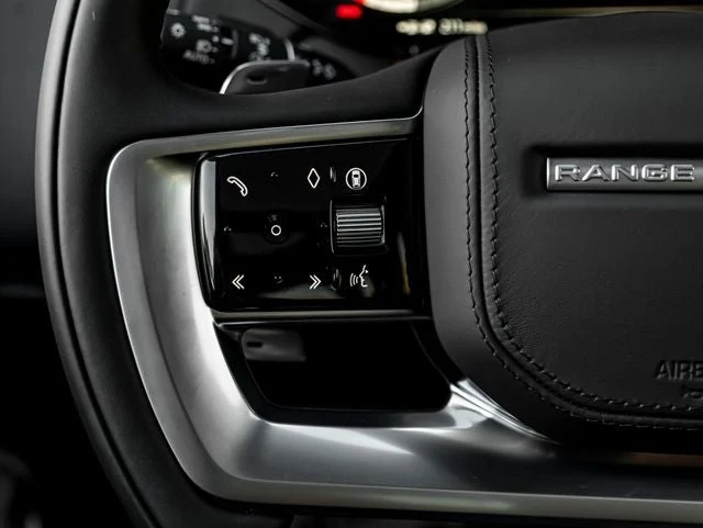2026 Land Rover Range Rover Plug-In Hybrid SE (L460), 20/20