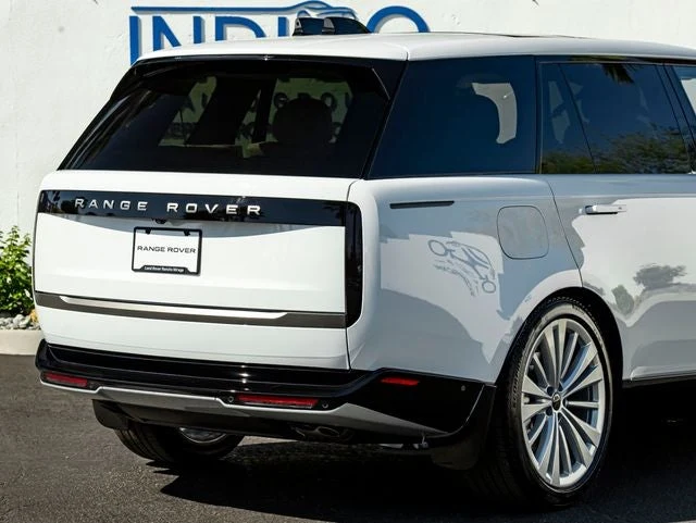2026 Land Rover Range Rover SE LWB (L460), 7/20