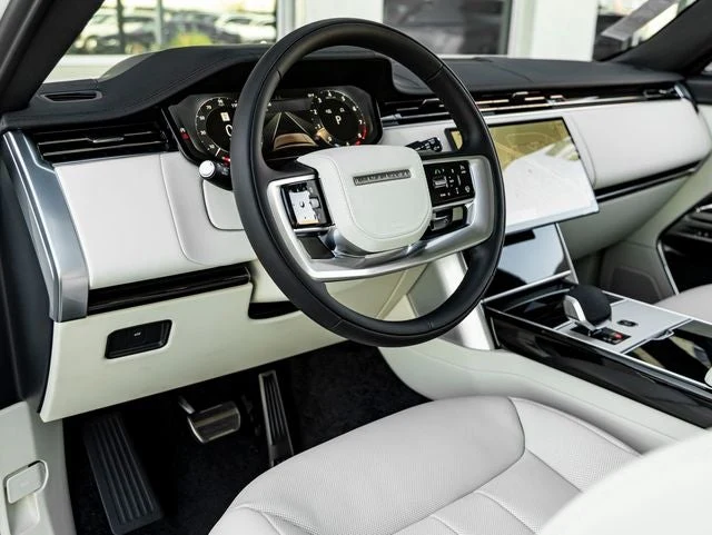 2026 Land Rover Range Rover SE LWB (L460), 16/20