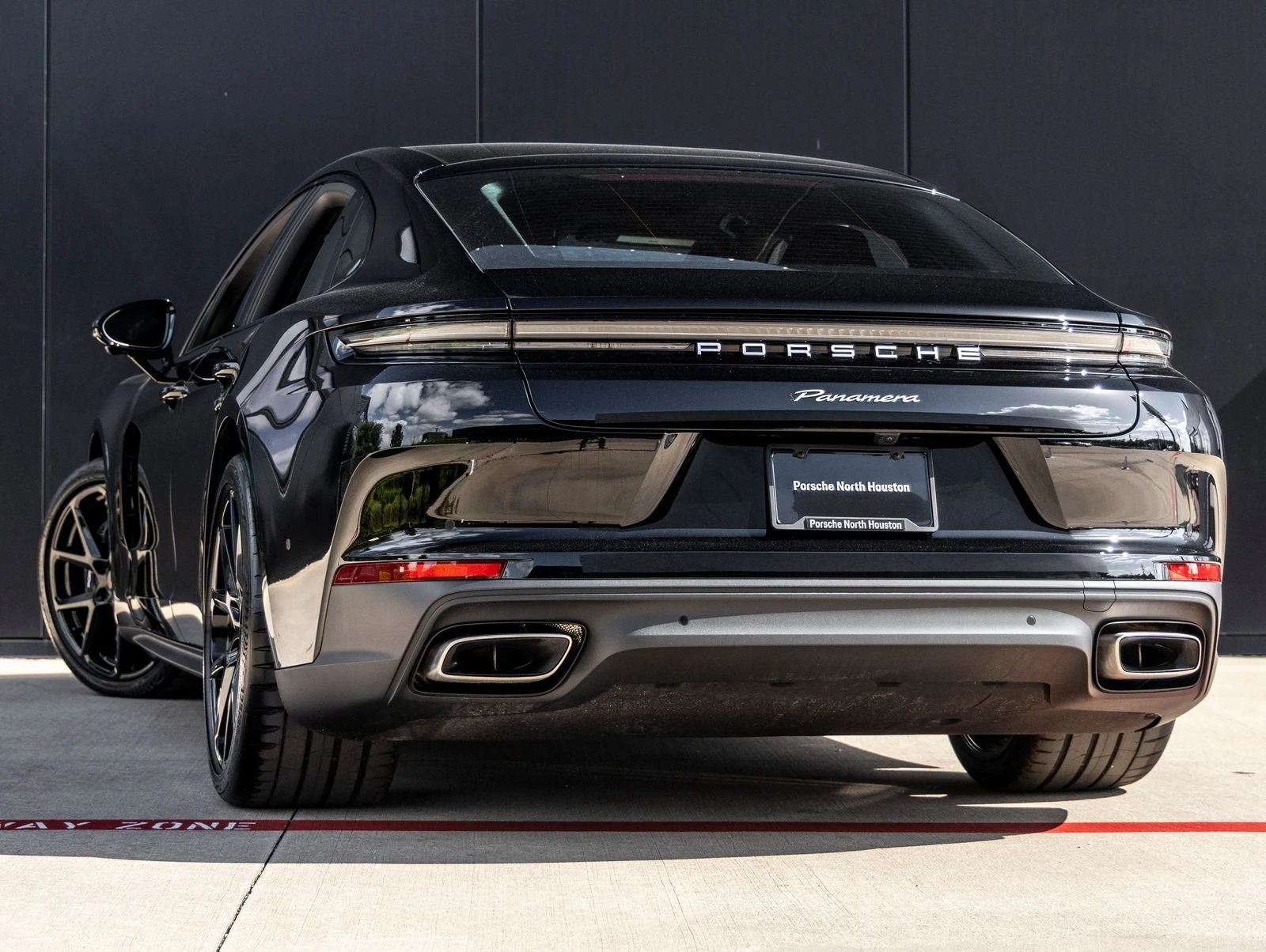 2026 Porsche Panamera (976), 3/20