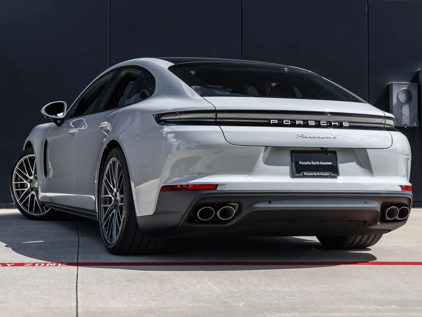 2026 Porsche Panamera 4 (976), 3/20