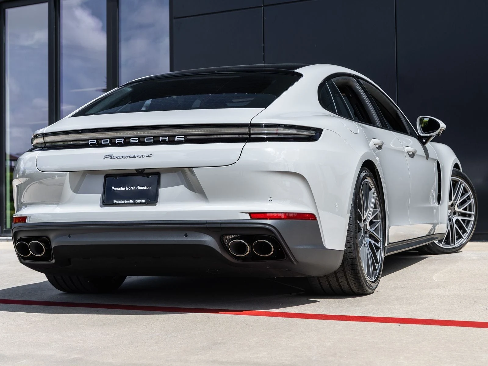 2026 Porsche Panamera 4 (976), 11/20