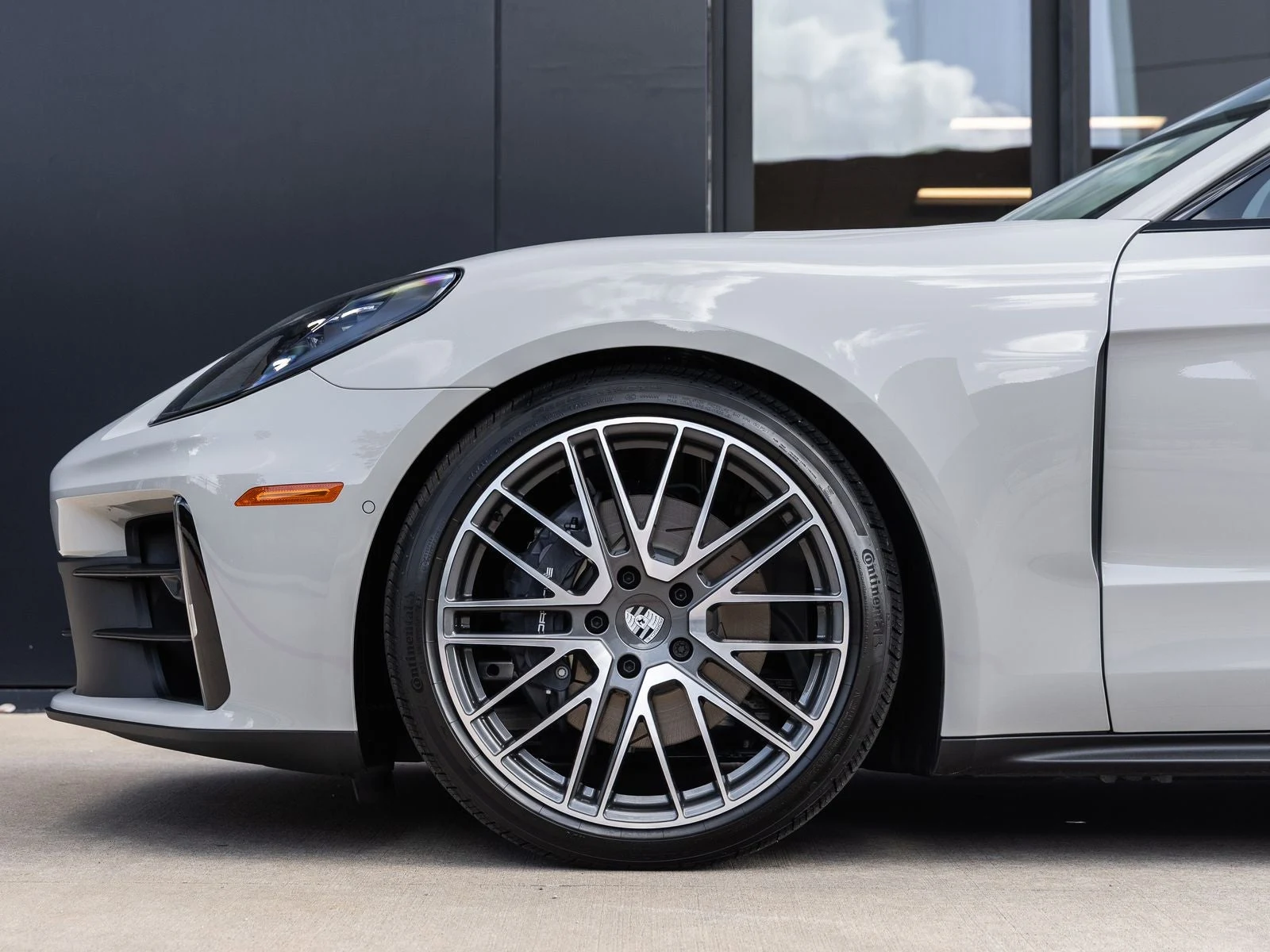 2026 Porsche Panamera 4 (976), 13/20