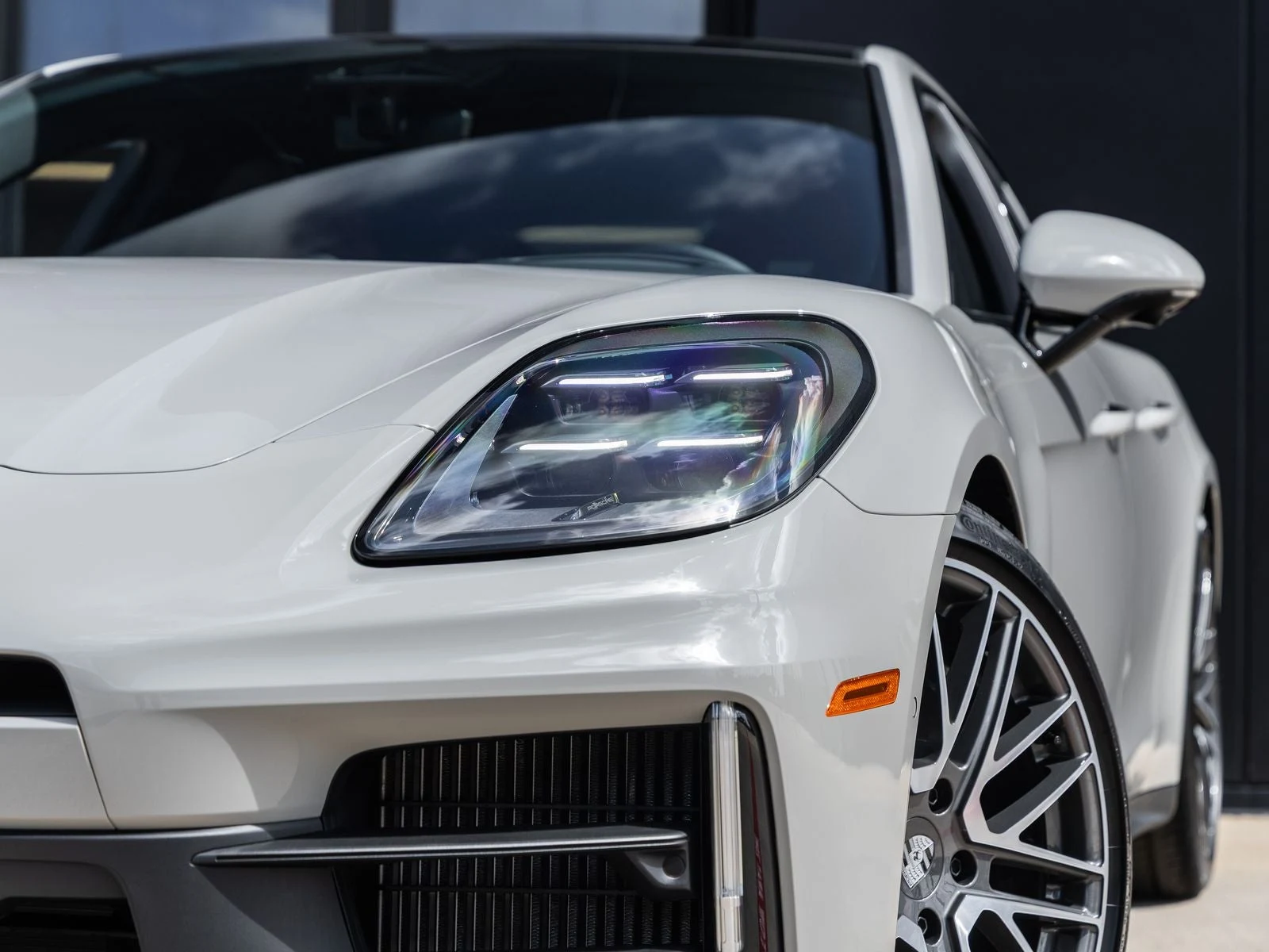 2026 Porsche Panamera 4 (976), 18/20