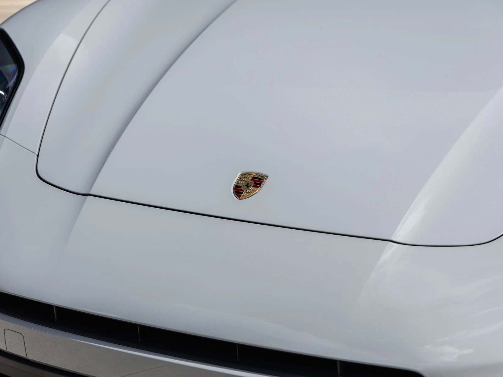 2026 Porsche Panamera 4 (976), 19/20
