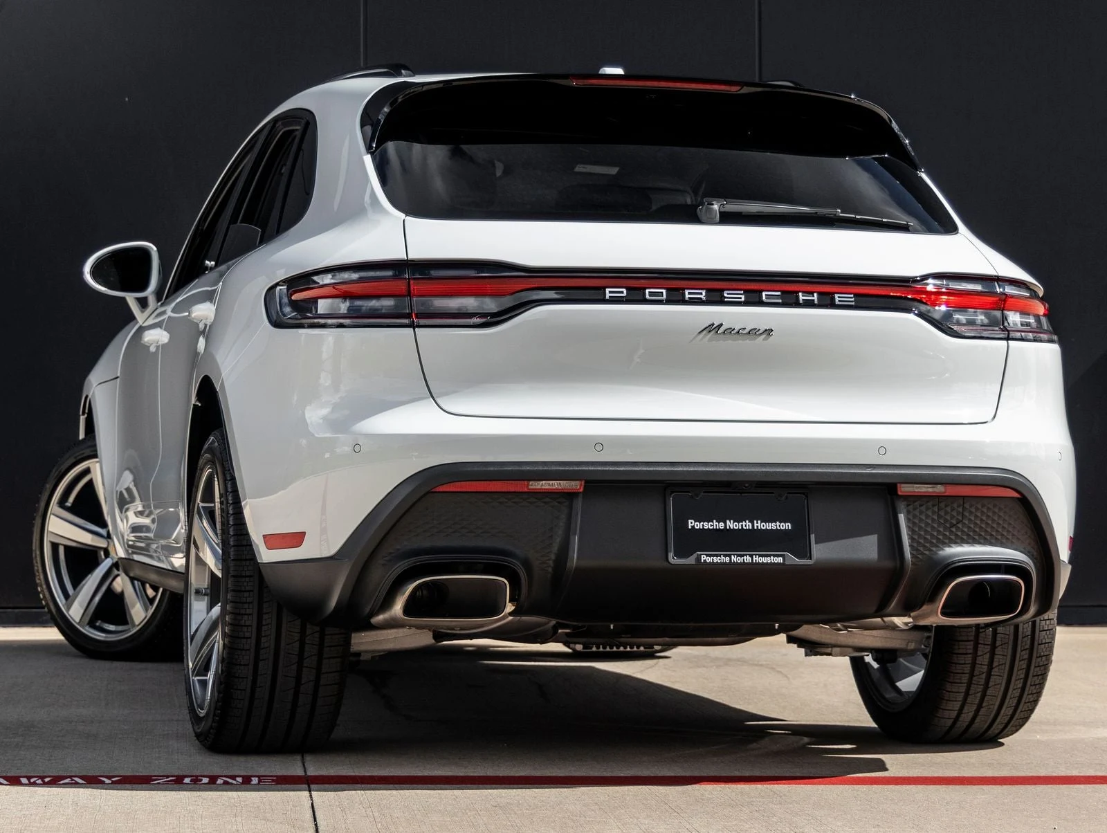 2026 Porsche Macan (95B), 3/20