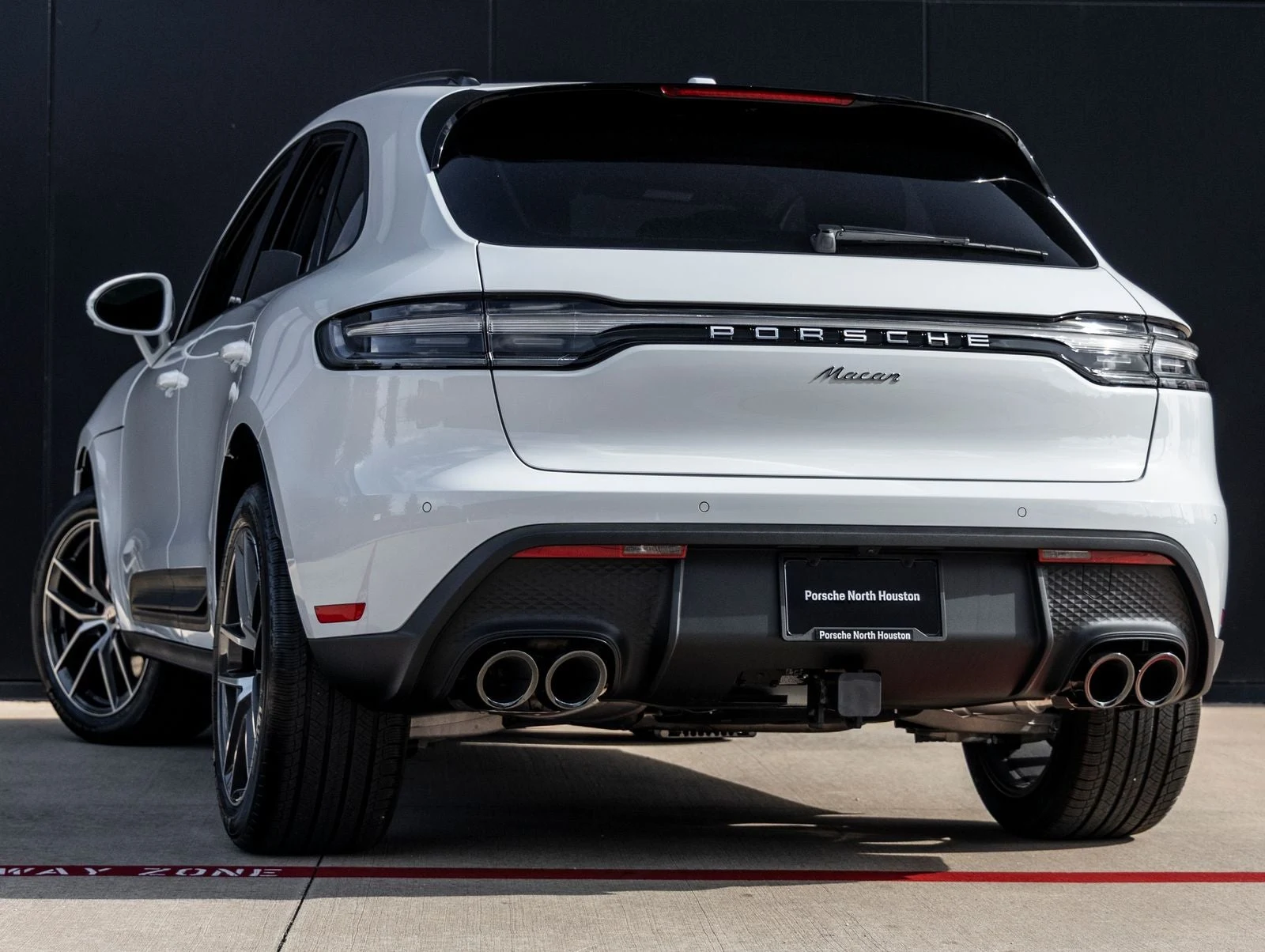 2026 Porsche Macan (95B), 3/20