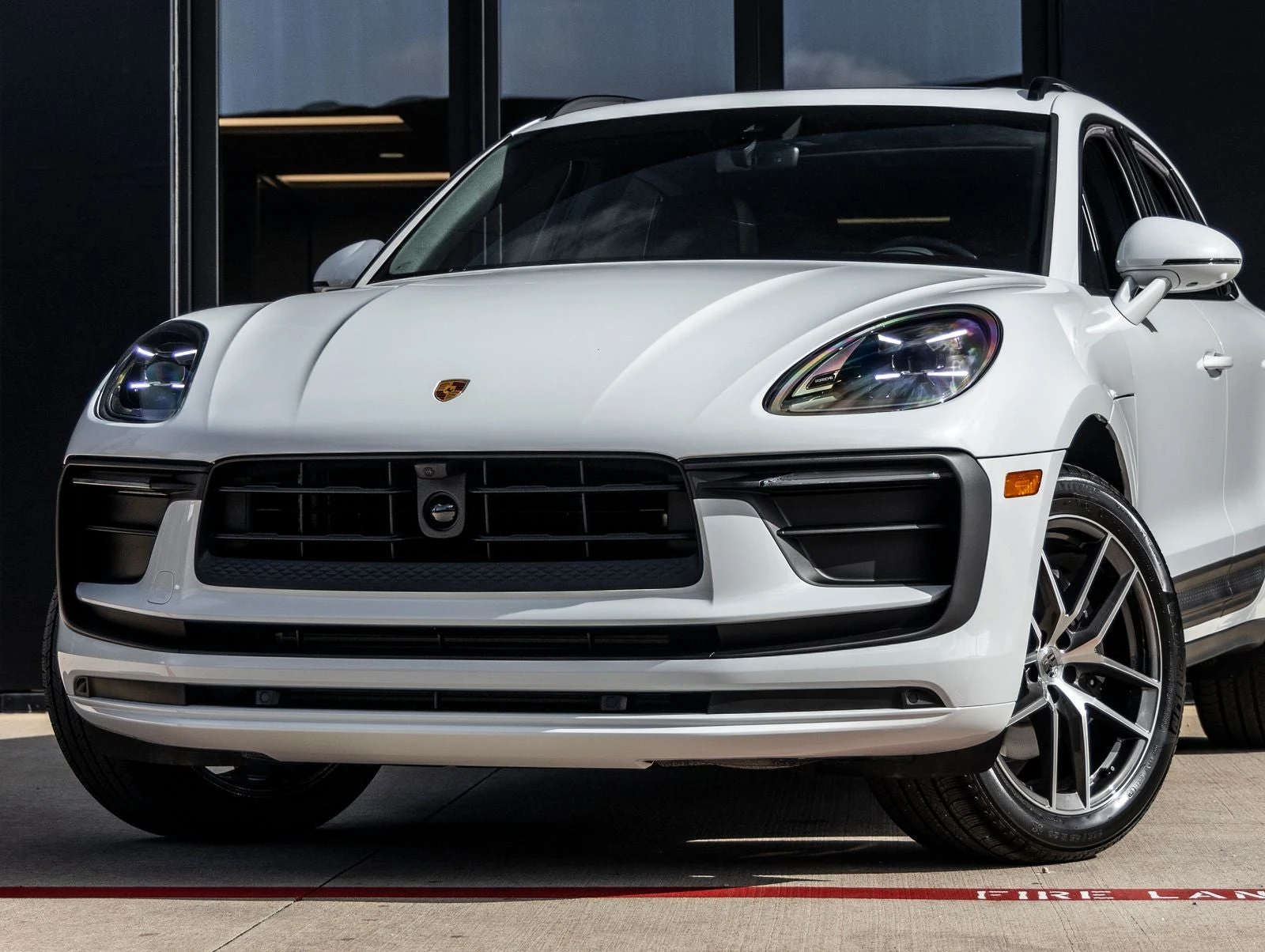 2026 Porsche Macan (95B), 7/20