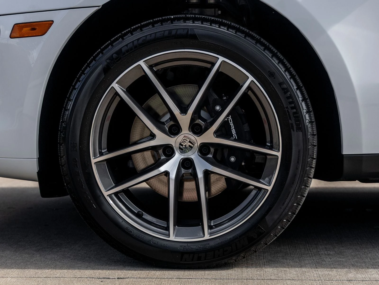 2026 Porsche Macan (95B), 15/20