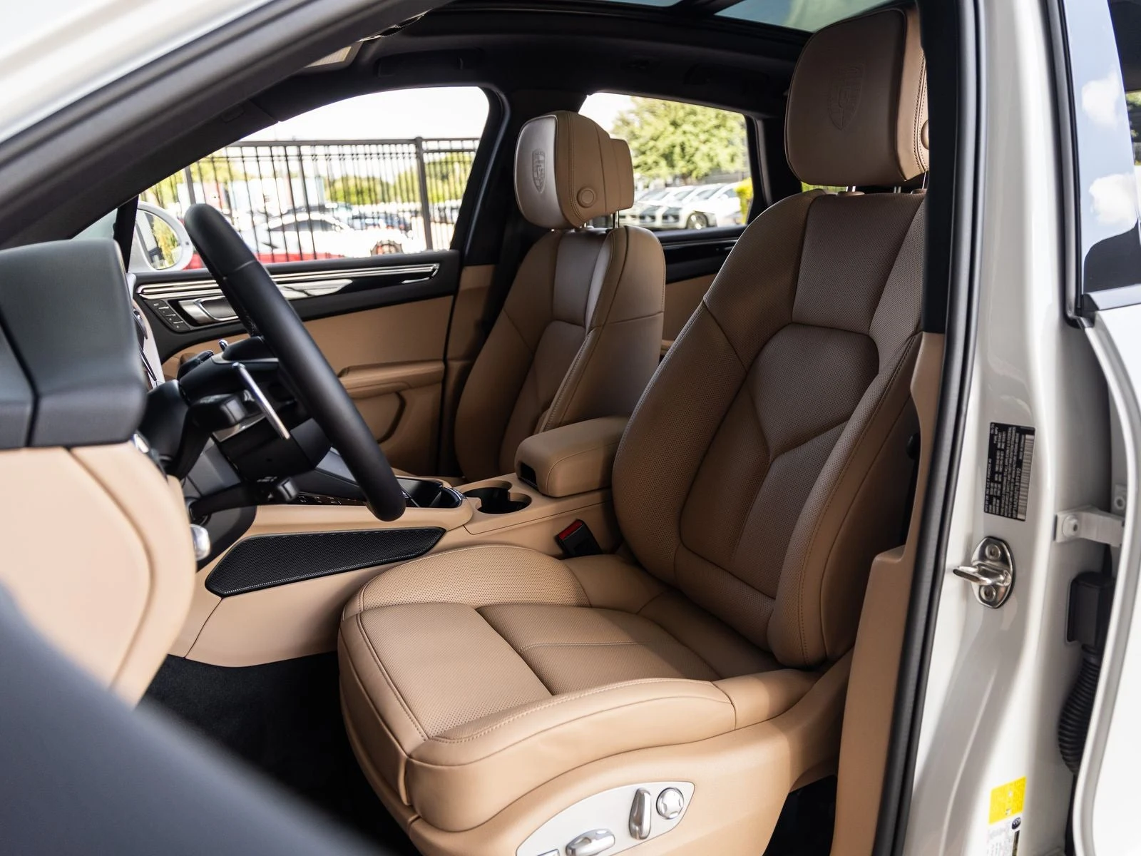 2026 Porsche Macan (95B), 5/20