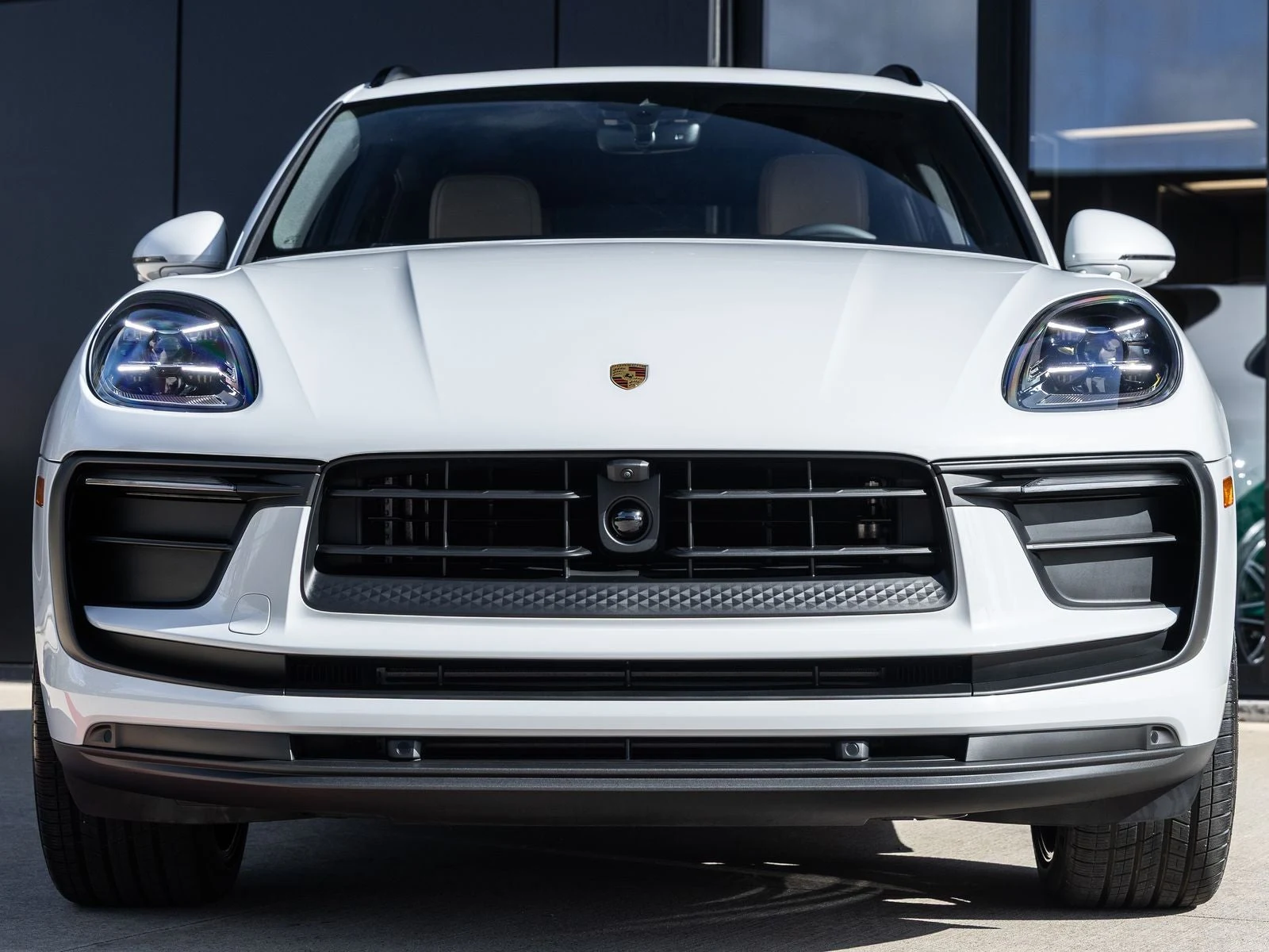 2026 Porsche Macan (95B), 8/20