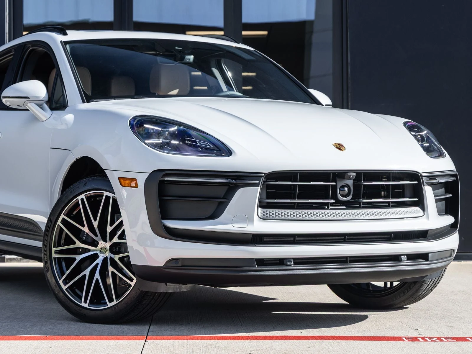 2026 Porsche Macan (95B), 9/20
