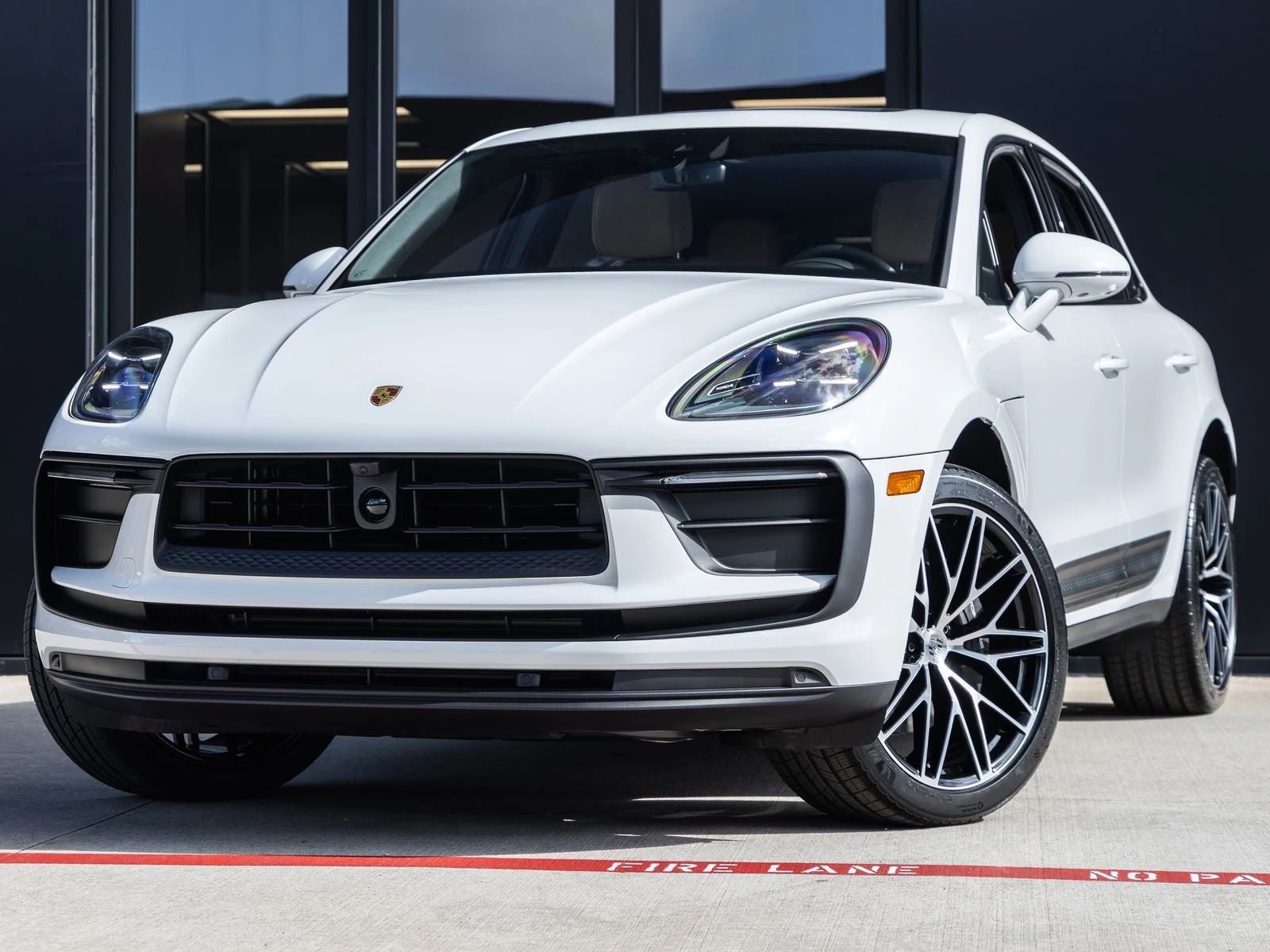 Porsche Macan (95B) · white · Indigo Auto Group