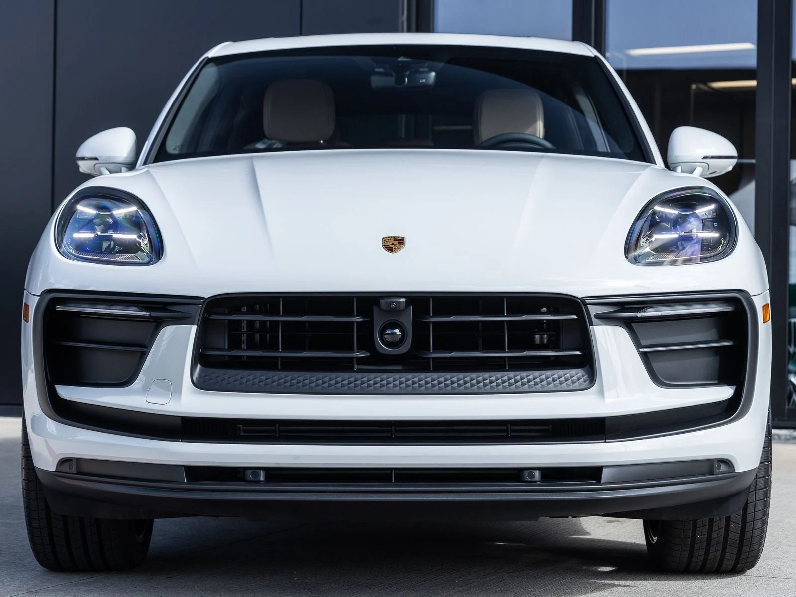 2026 Porsche Macan (95B), 8/20
