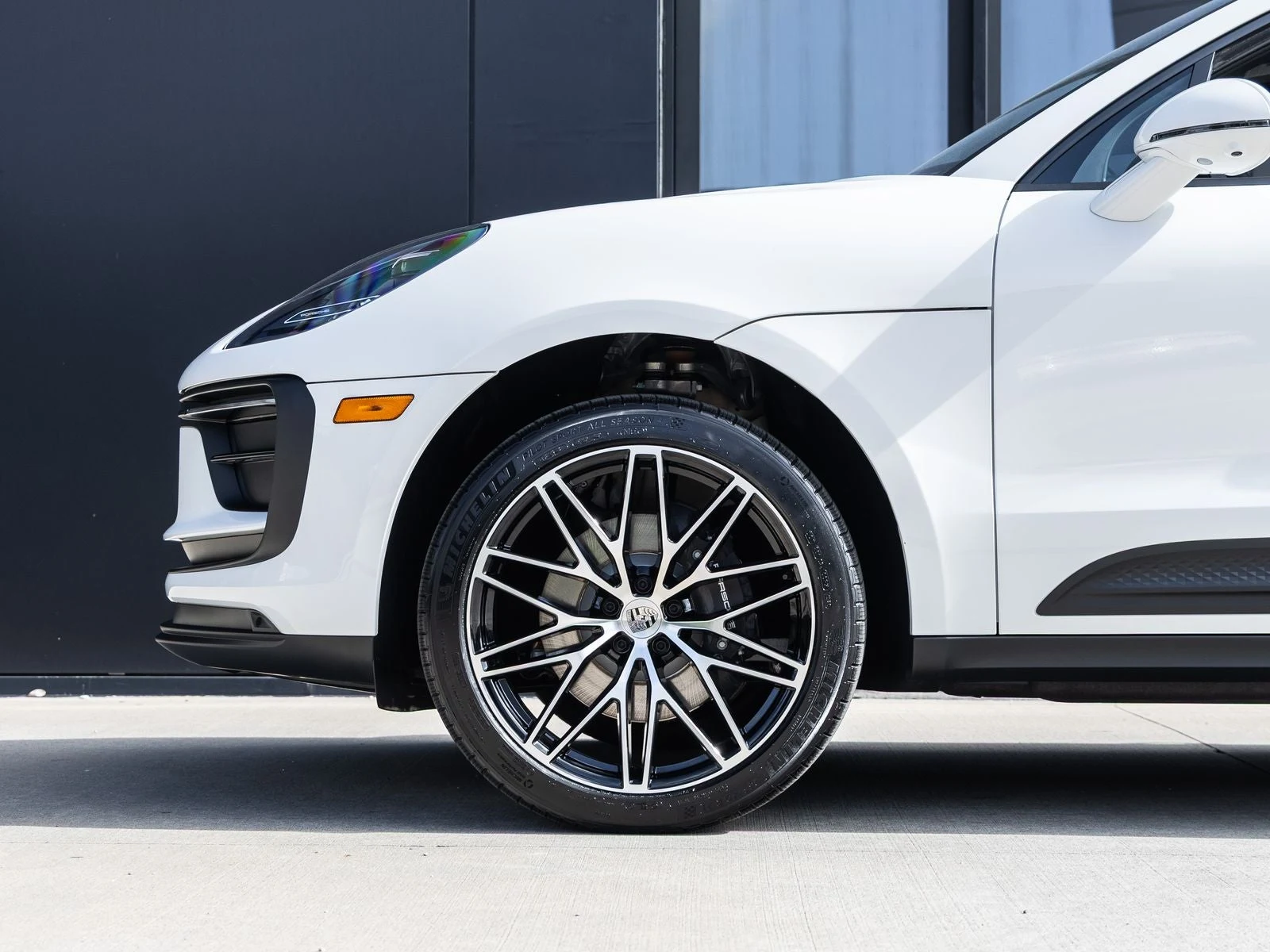 2026 Porsche Macan (95B), 13/20