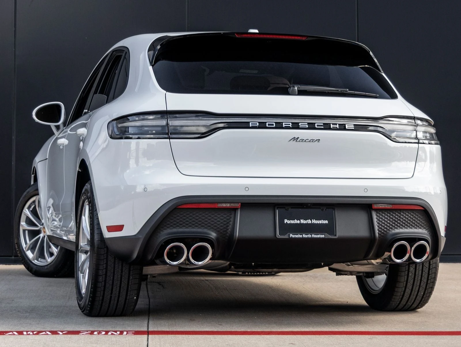 2026 Porsche Macan (95B), 3/20