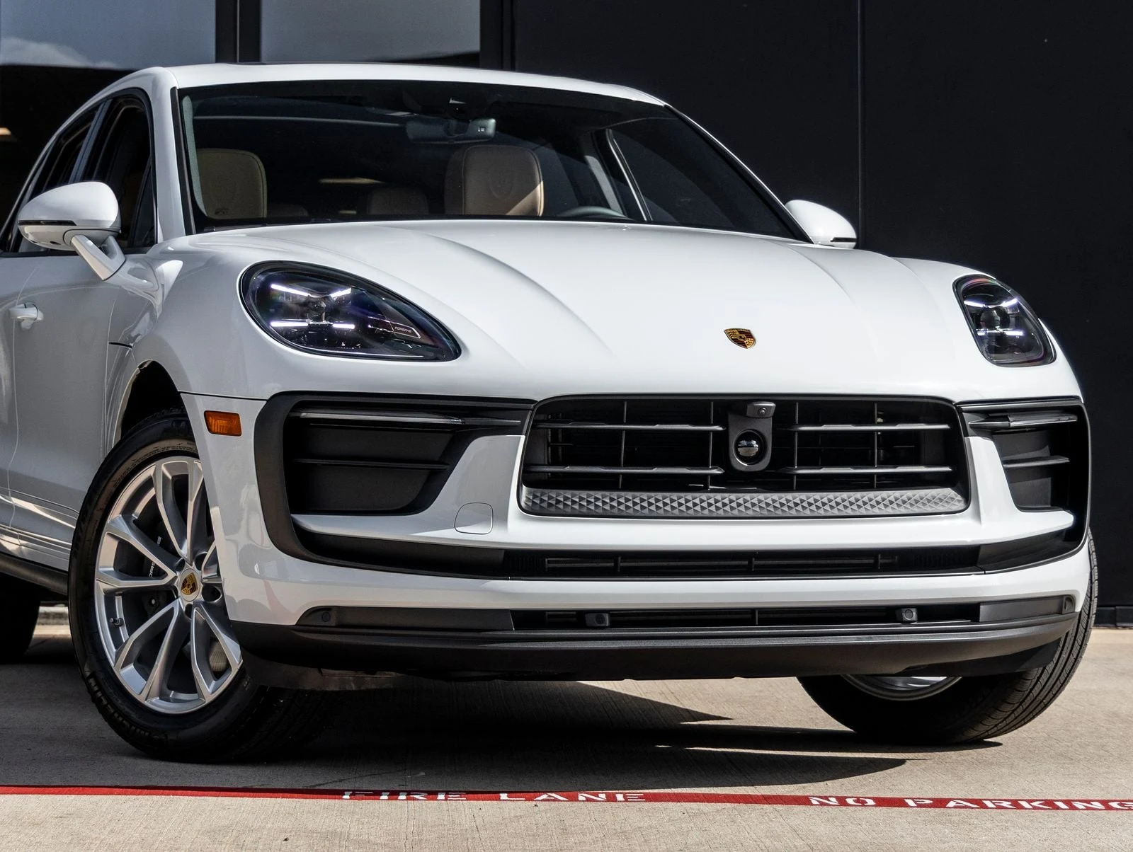 2026 Porsche Macan (95B), 9/20