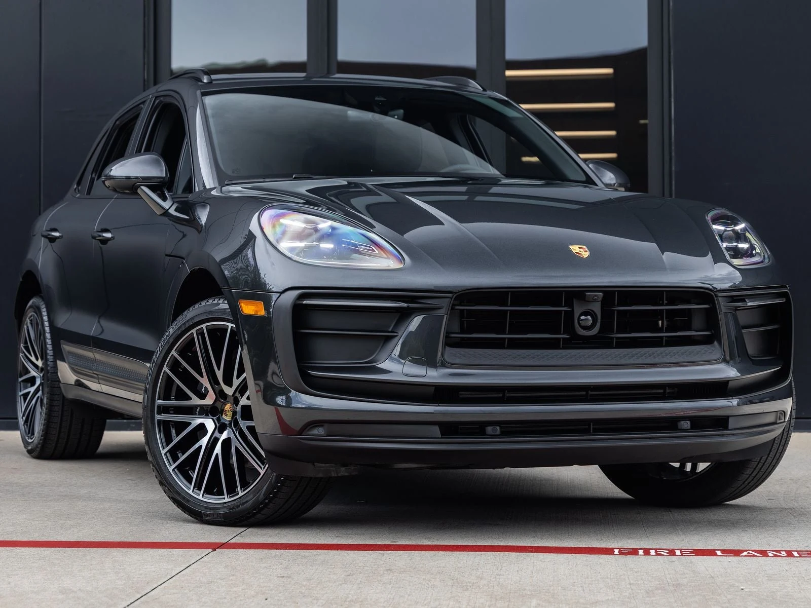 2026 Porsche Macan (95B), 6/20