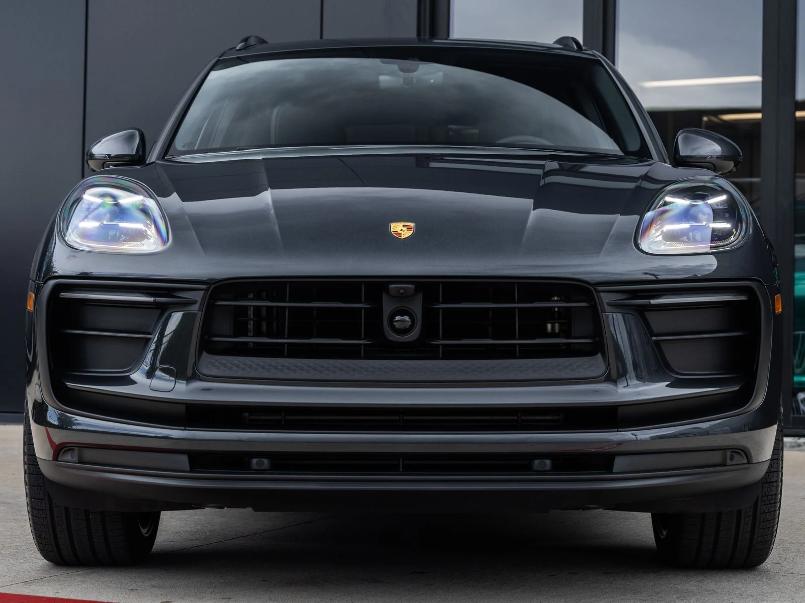 2026 Porsche Macan (95B), 8/20
