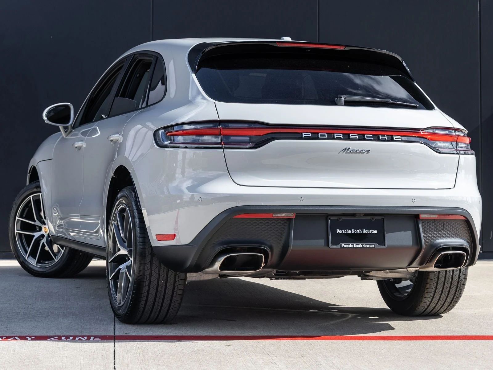 2026 Porsche Macan (95B), 3/20