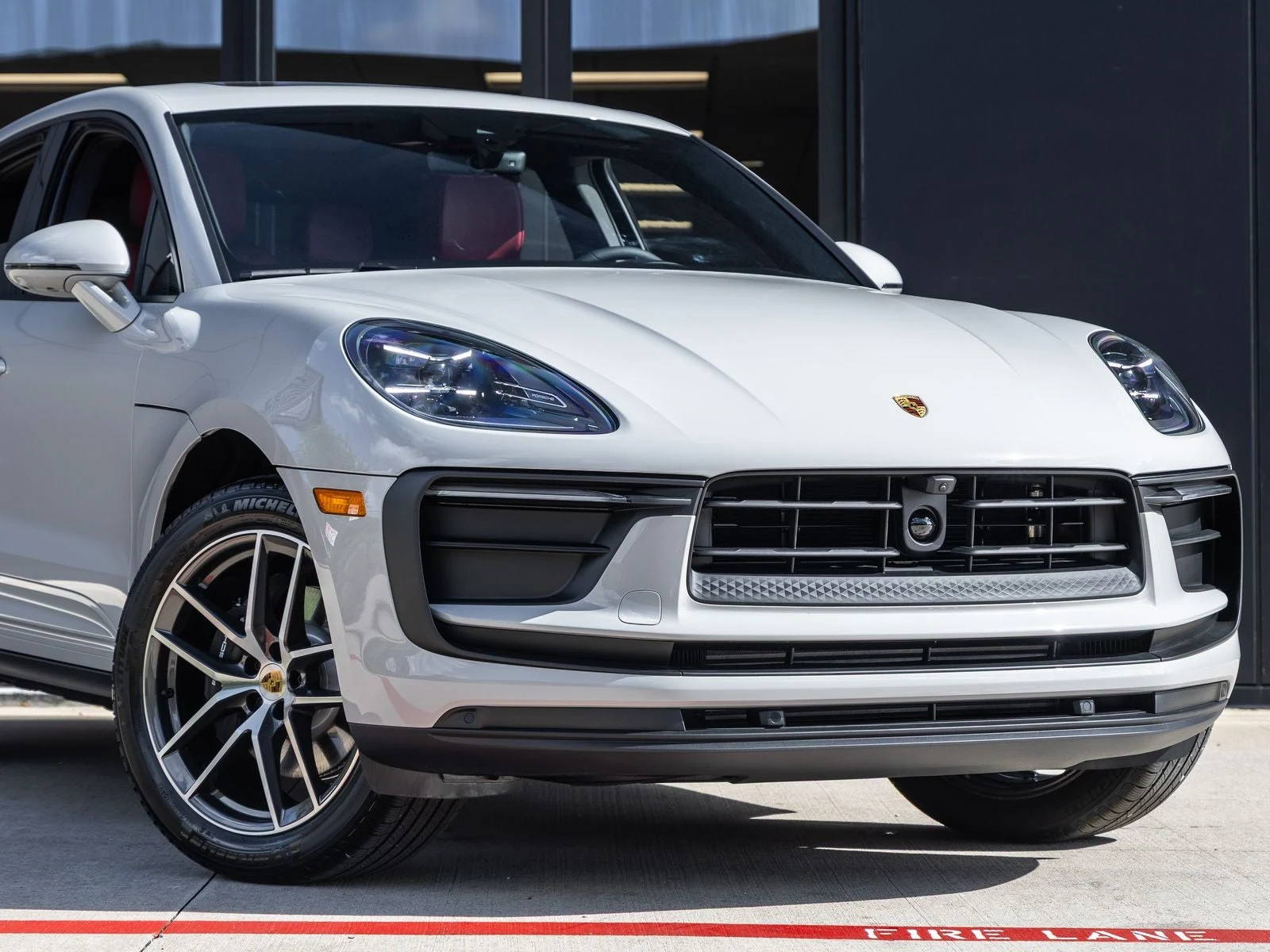 2026 Porsche Macan (95B), 9/20